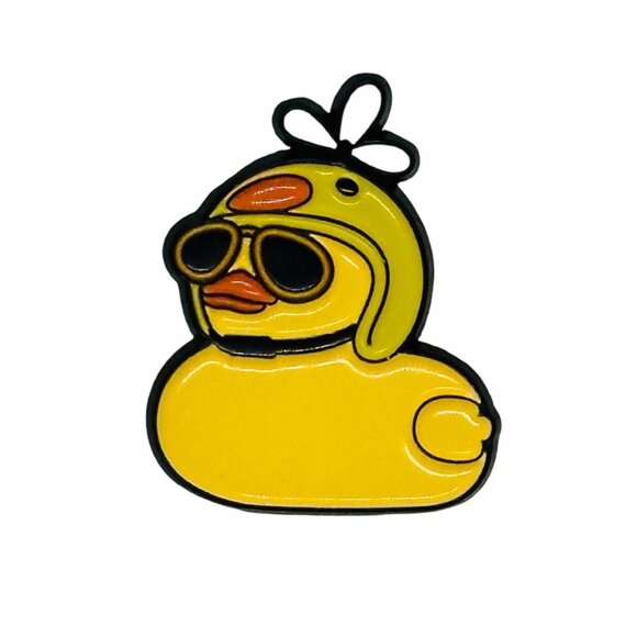 ✨Yellow Duck Enamel Pin With Sunglasses Propeller Hat Animal Duckling Brooch New - Picture 5 of 5